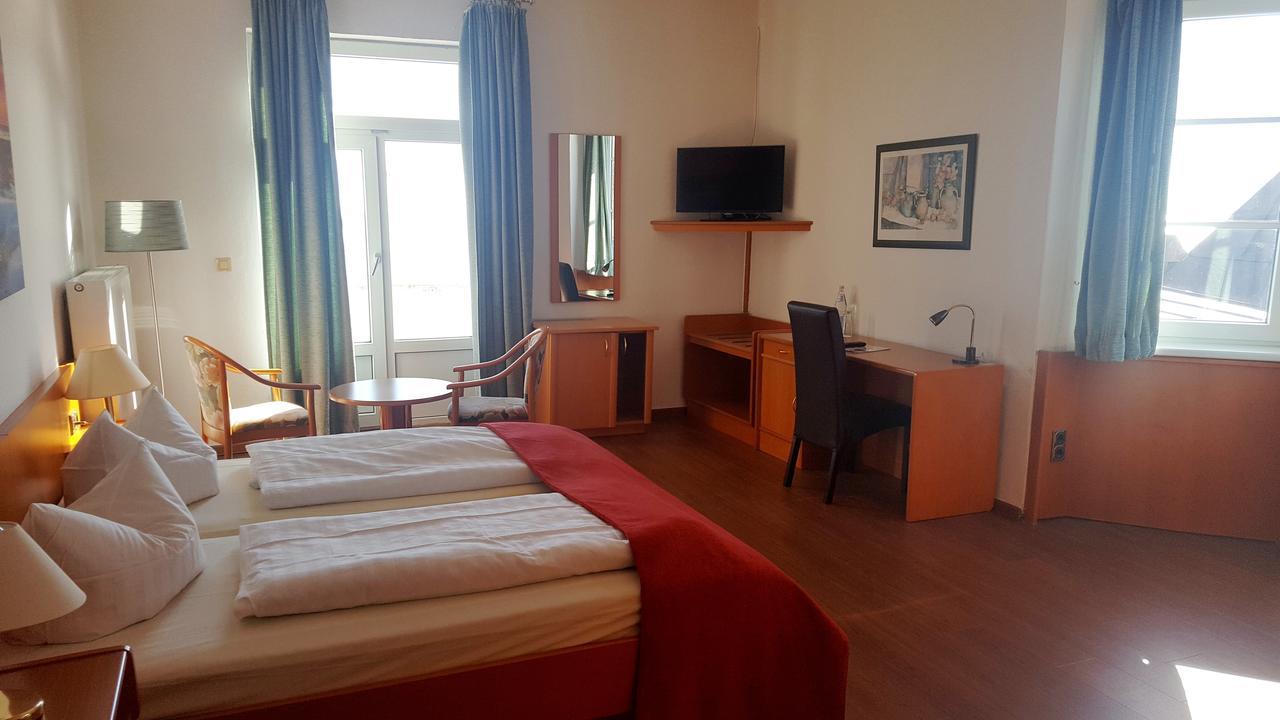 Hotel Seerose Wilhelmshaven Exteriör bild